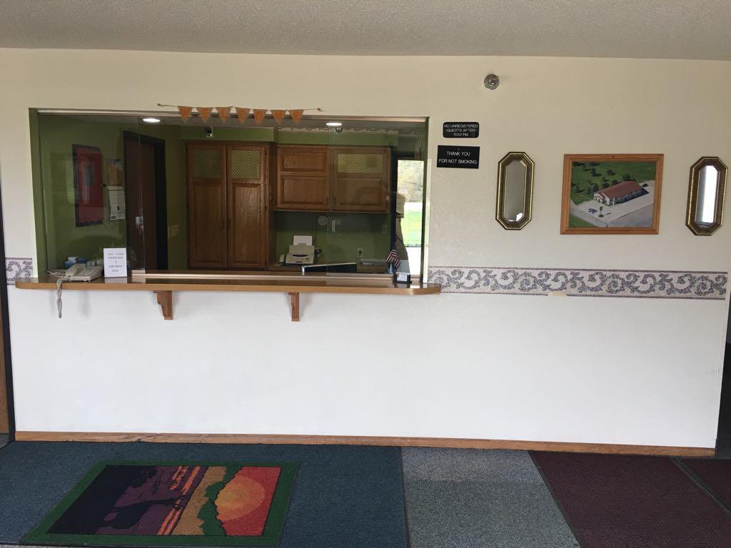 Prairie Rose Inn Edgeley Экстерьер фото