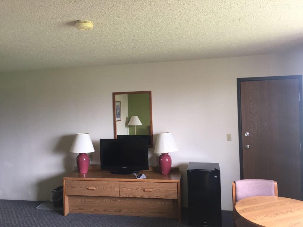 Prairie Rose Inn Edgeley Экстерьер фото