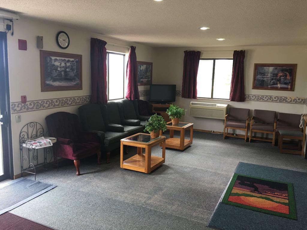 Prairie Rose Inn Edgeley Экстерьер фото